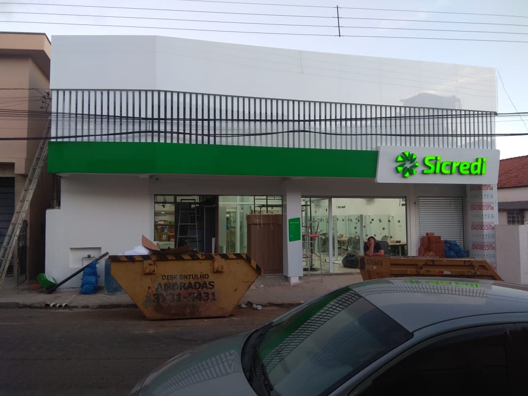 FACHADA SICREDI ANDRADAS-MG FACHADA SICREDI ANDRADAS-MG
